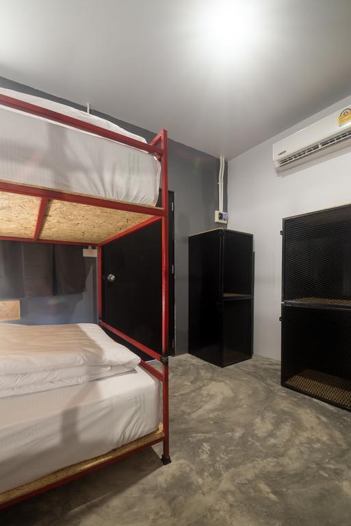 Bed Hostel Phuket Quarto foto