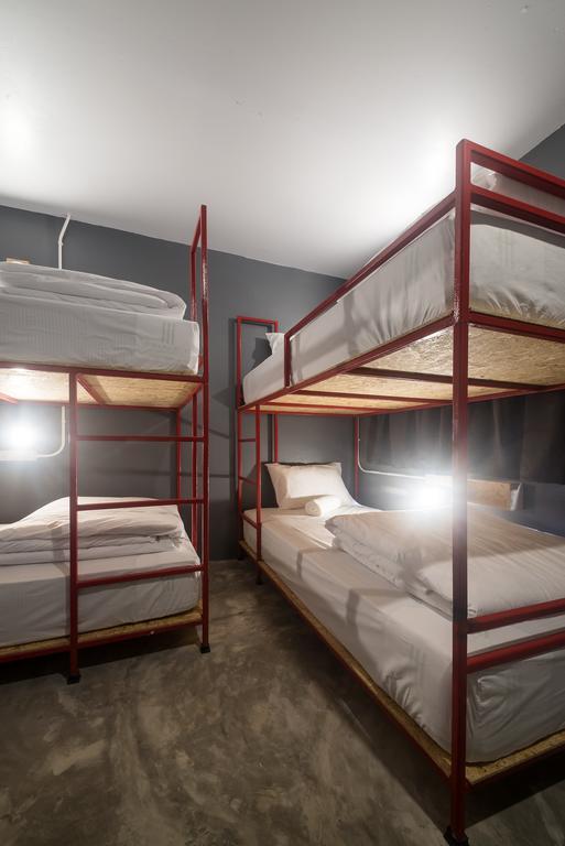Bed Hostel Phuket Quarto foto