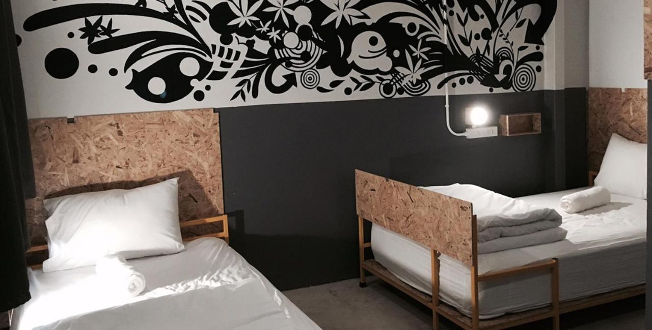 Bed Hostel Phuket Exterior foto